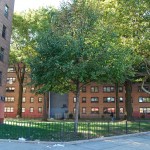 Brooklyn New York Oct 10 2010 86 Стрит считающийся "криминальным" район Марлборо в Бруклине. жилье по "государственно программе"