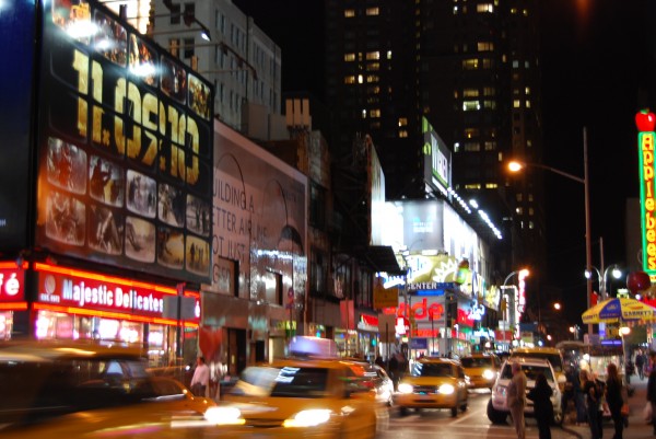 такси на тайм сквер some street Times Square  Night Time  Manhattan New York NY October 8 2010