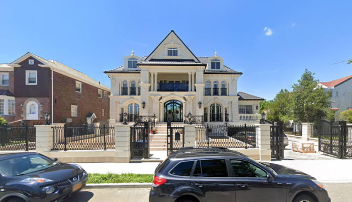 Дом усадьба в нью-Йорке на продажу Люксовое жилье рядом с Атлантическим океаном для миллиардеров и бизнеса