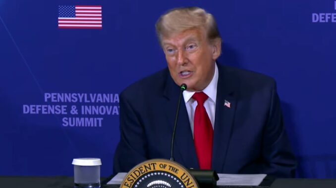 В ПРЯМОМ ЭФИРЕ: Трамп проводит круглый стол с руководителями оборонной промышленности США - news image